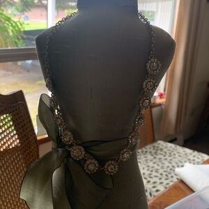 Beautiful Necklace in gold plated with round cubic zirconia. Decorative.